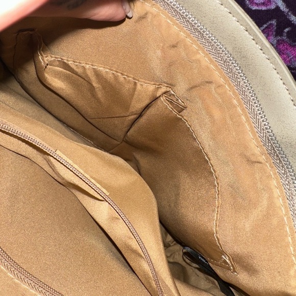 Multi Sac Crossbody Bag - Picture 4 of 8